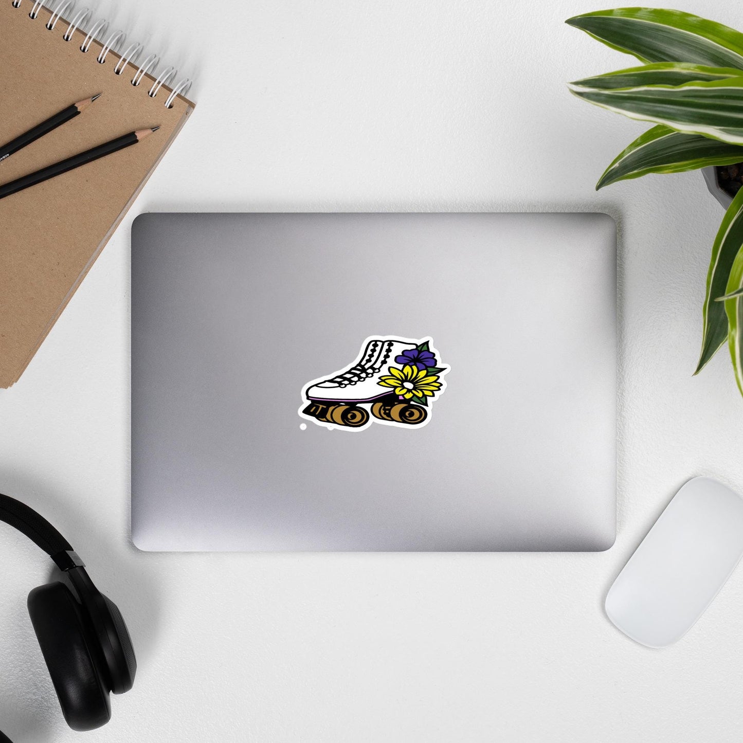 Roller Skate Sticker, Flower Sticker, Skater Decor, Floral Roller Skate Design, Cute Sticker, Sticker for Laptop